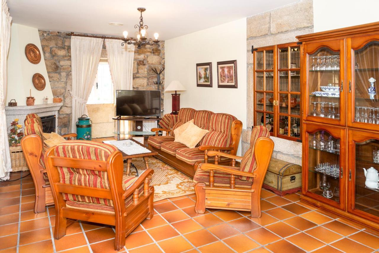 Casa Ravel Guest House ซีเญดา ภายนอก รูปภาพ